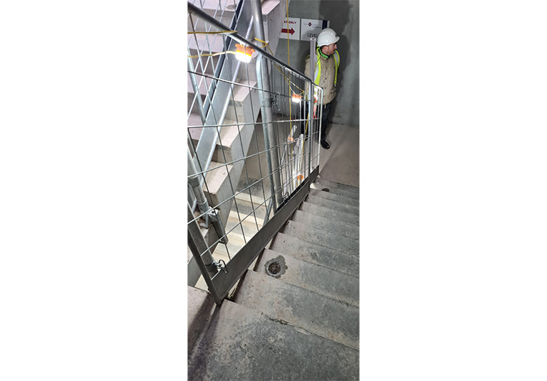 stair-barrier-4