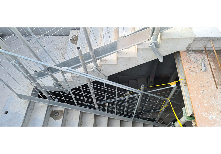 stair-barrier-2