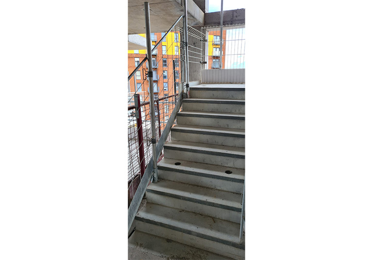 stair-barrier-5